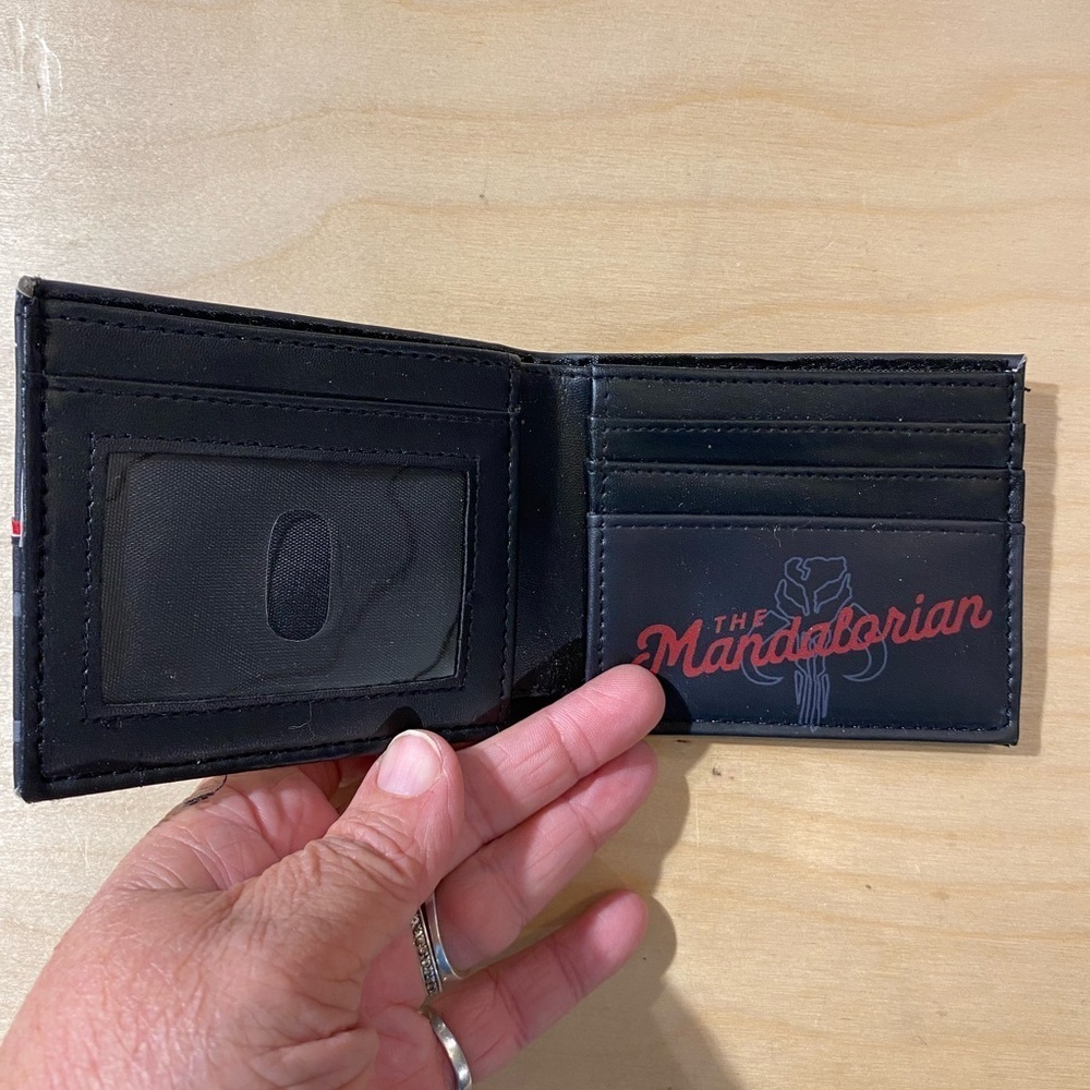 Black Mandalorian Wallet (Lw) View 5
